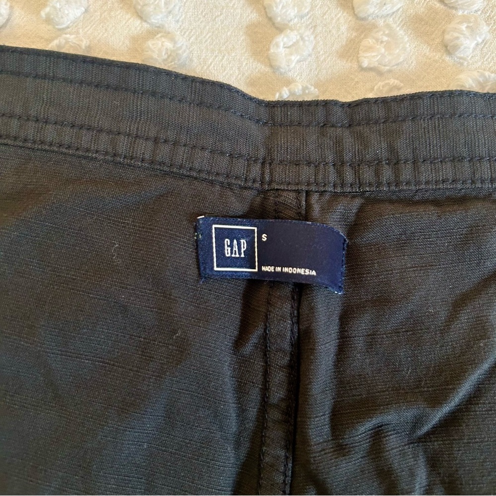 GAP Women’s Black Wrap Midi Skirt - Picture 11 of 11